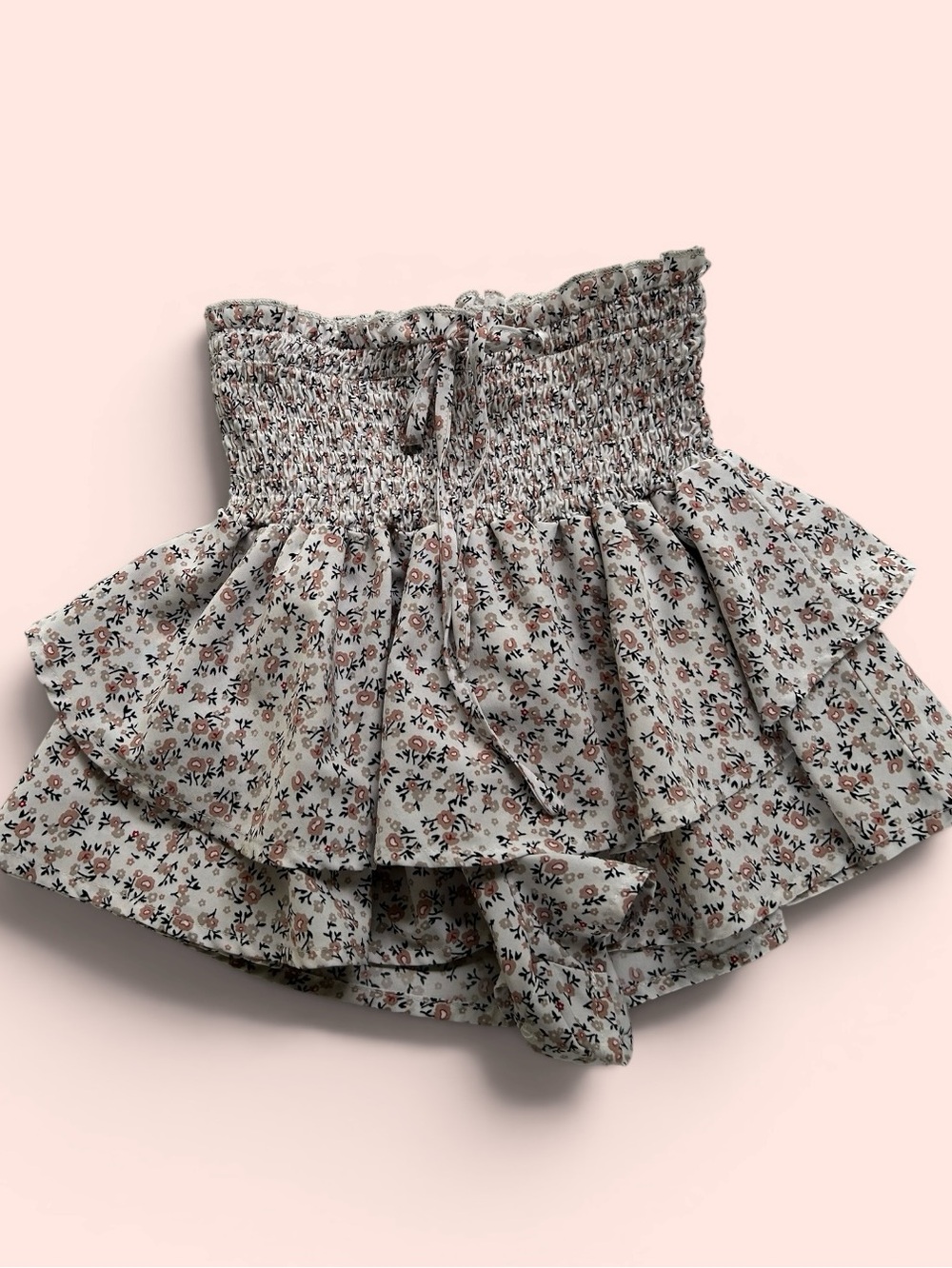 Smocked Tiered Floral skorts - off White Floral